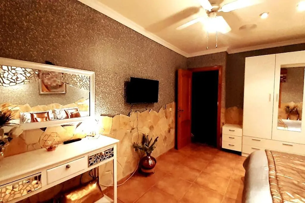 Charming Villa La Mar 알복스